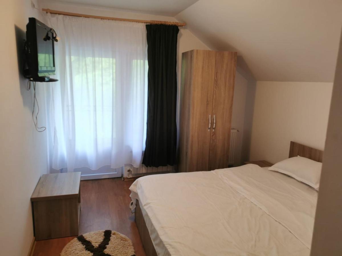 Casa Noastra Hotel Orsova Bilik gambar